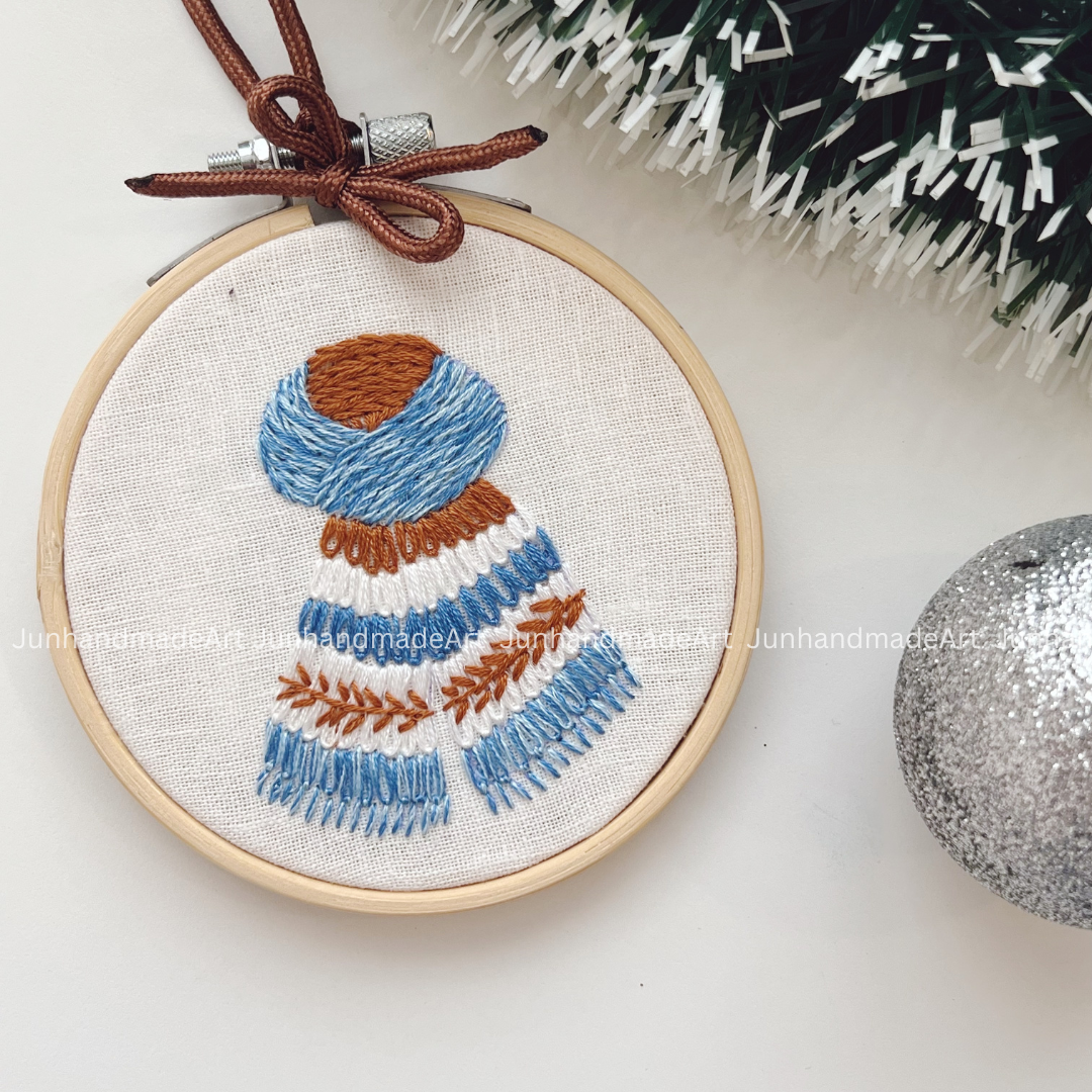 Pretty Scarf Christmas Ornament 10 x 10 cm (4x4 in)