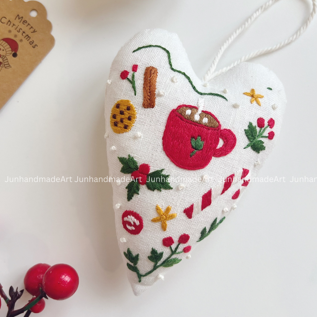 Christmas essential Christmas Heart Ornament – Hand Embroidered Linen Floral Ornament – Custom Christmas Gift Decoration