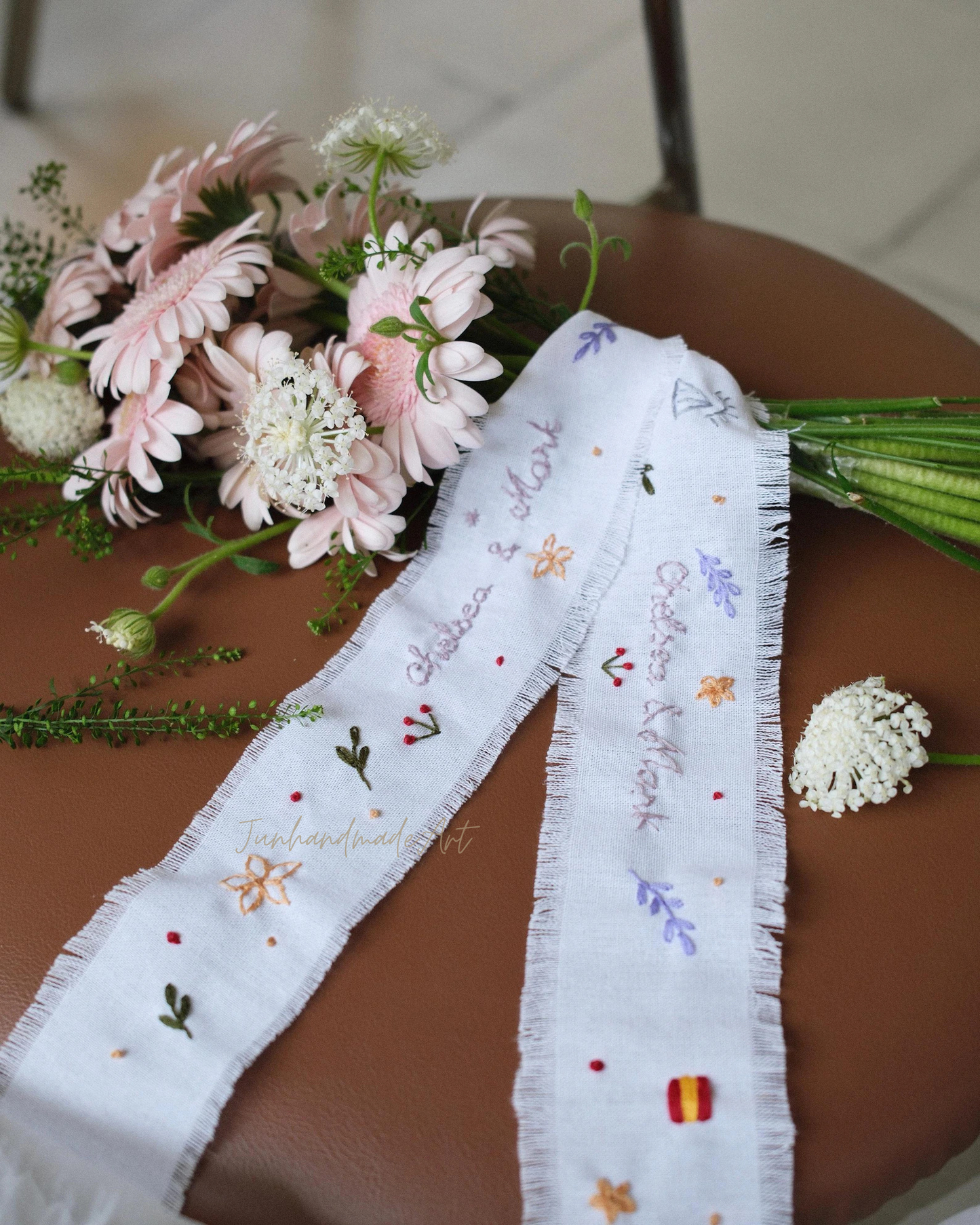 Personalized Embroidered Wedding Ribbon – Custom Linen Tie for Bouquet or Hair, Hand-stitched with Names & Date, Bridal Keepsake Gift