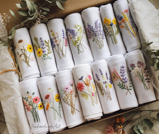 Embroidered Linen Napkins – Wildflower Bouquet Design | 100% Linen Cloth Napkins | Wedding, Housewarming, Mother's Day Gift