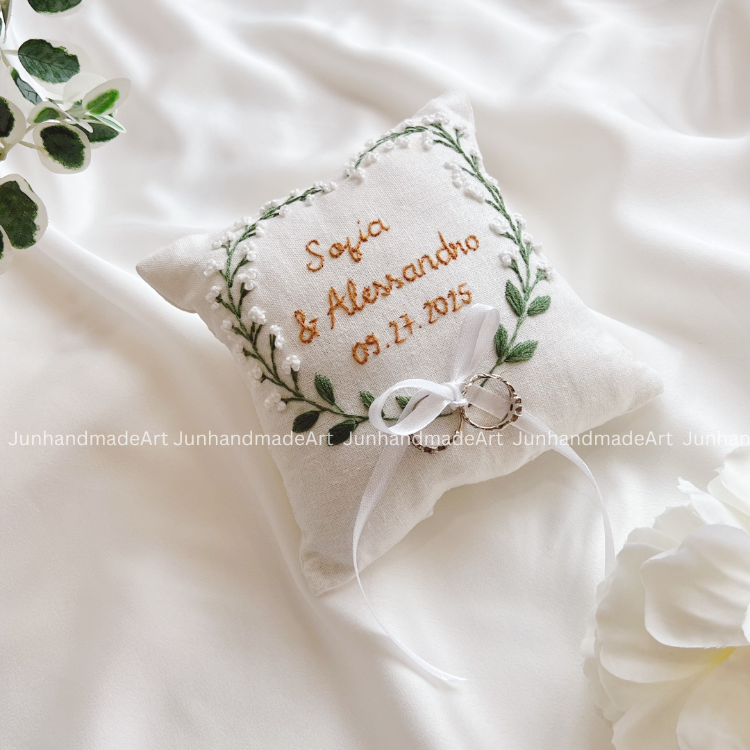 Everlasting Baby Breath Bearer Pillow Linen Wedding Cushion Hand Embroidery Ring Holder Floral Ring Pillow Wedding Gift