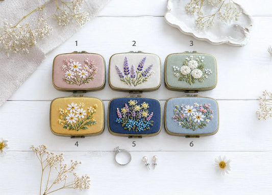 Hand Embroidered Floral Jewelry Box, Personalized Linen Ring Box, Vintage Mini Keepsake Case, Bridesmaid Gift, Wedding Ring Holder