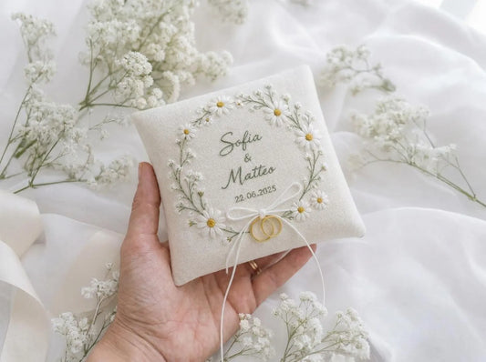 Personalized Ring Bearer Pillow, Embroidered Linen Wedding Pillow, Daisy Floral Wreath Ring Cushion, Custom Names & Date, Bridal Accessory