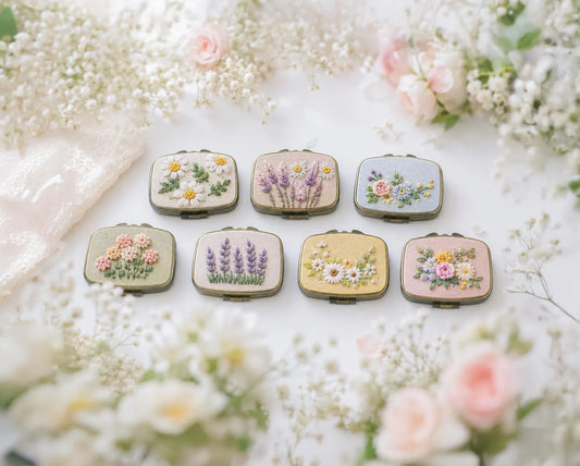 Hand Embroidered Floral Jewelry Box, Personalized Linen Ring Box, Vintage Mini Keepsake Case, Bridesmaid Gift, Wedding Ring Holder
