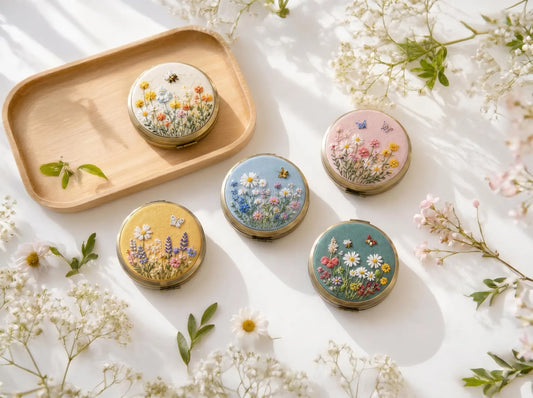 Hand Embroidered Floral Jewelry Box, Personalized Linen Ring Box, Vintage Mini Keepsake Case, Bridesmaid Gift, Wedding Ring Holder