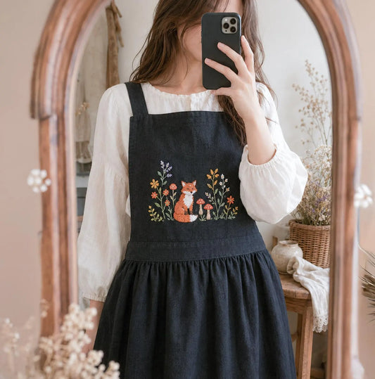 Personalized Fox Linen Apron, Hand Embroidered Woodland Animal Apron with Name, Cottagecore Autumn Apron, Custom Gift for Her