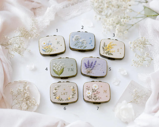 Hand Embroidered Floral Jewelry Box, Personalized Linen Ring Box, Vintage Mini Keepsake Case, Bridesmaid Gift, Wedding Ring Holder