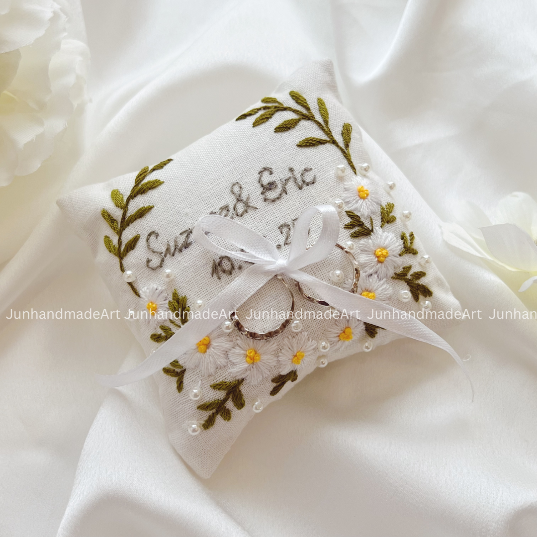 Magical Daisies Bearer Pillow Linen Wedding Cushion Hand Embroidery Ring Holder Floral Ring Pillow Wedding Gift