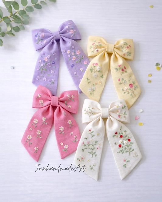Personalized Linen Hair Bow – Hand Embroidered Flower Bow with Pattern – Custom Name Text Bow for Girls, Handmade Hairpin Bow for Girl