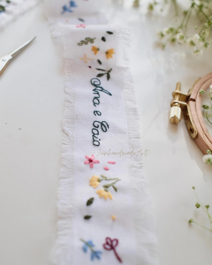Personalized Embroidered Wedding Ribbon – Custom Linen Tie for Bouquet or Hair, Hand-stitched with Names & Date, Bridal Keepsake Gift