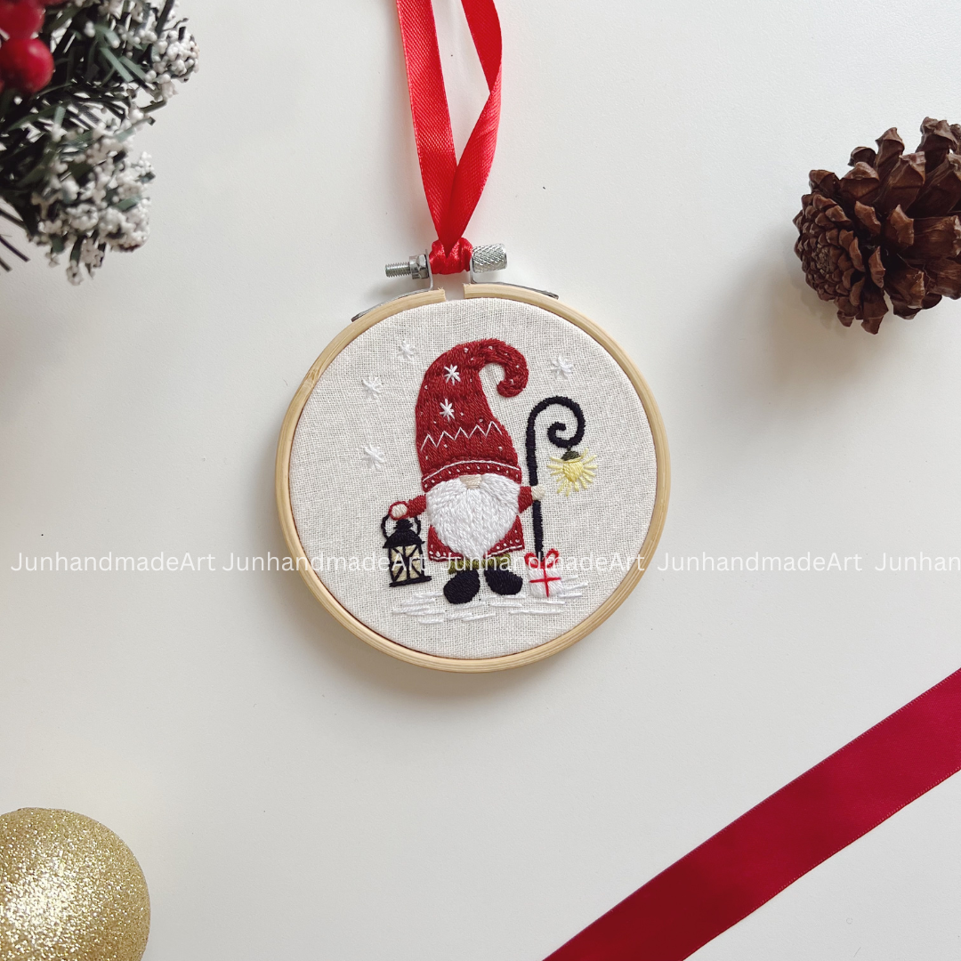 Santa Claus Christmas Ornament 10 x 10 cm (4x4 in)