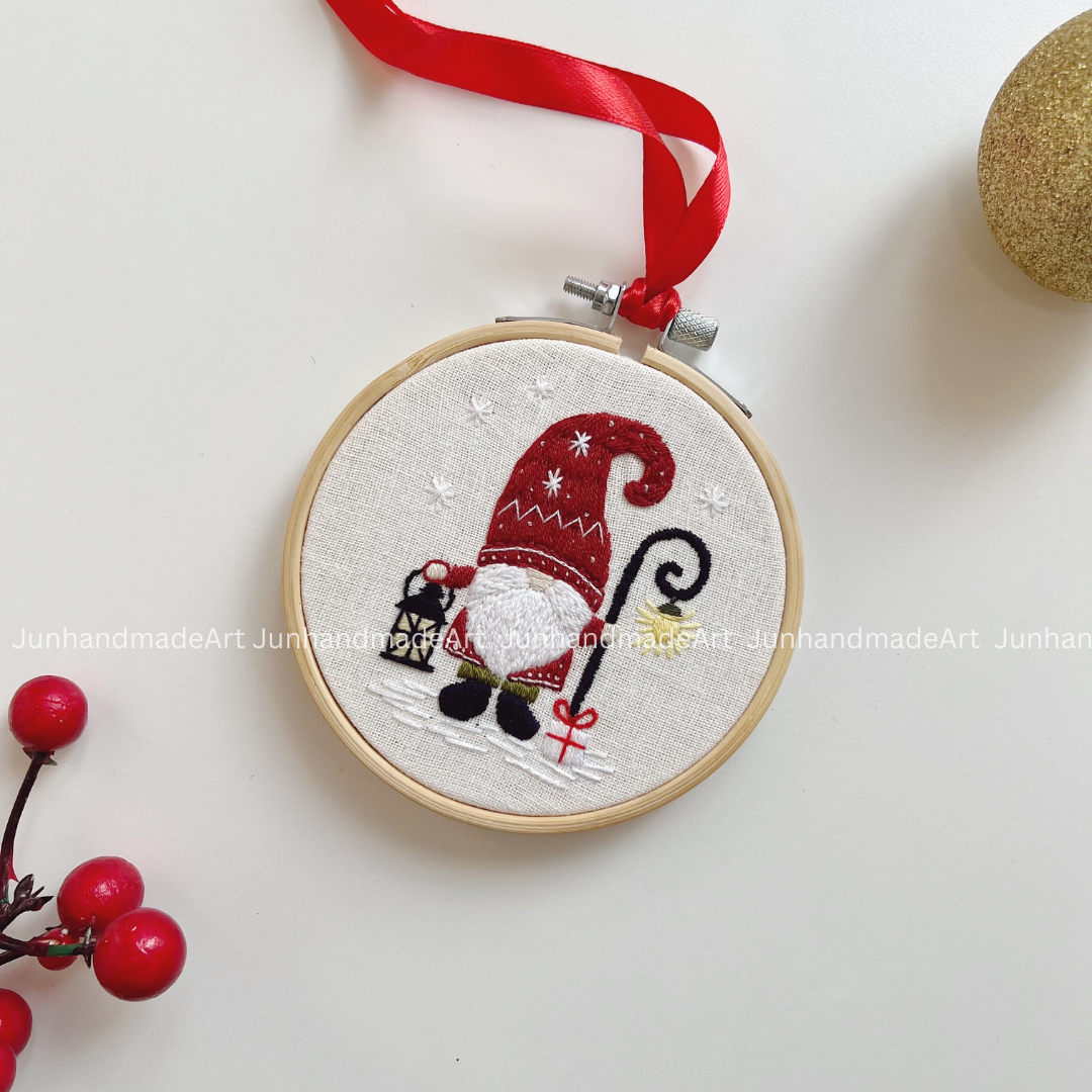 Santa Claus Christmas Ornament 10 x 10 cm (4x4 in)