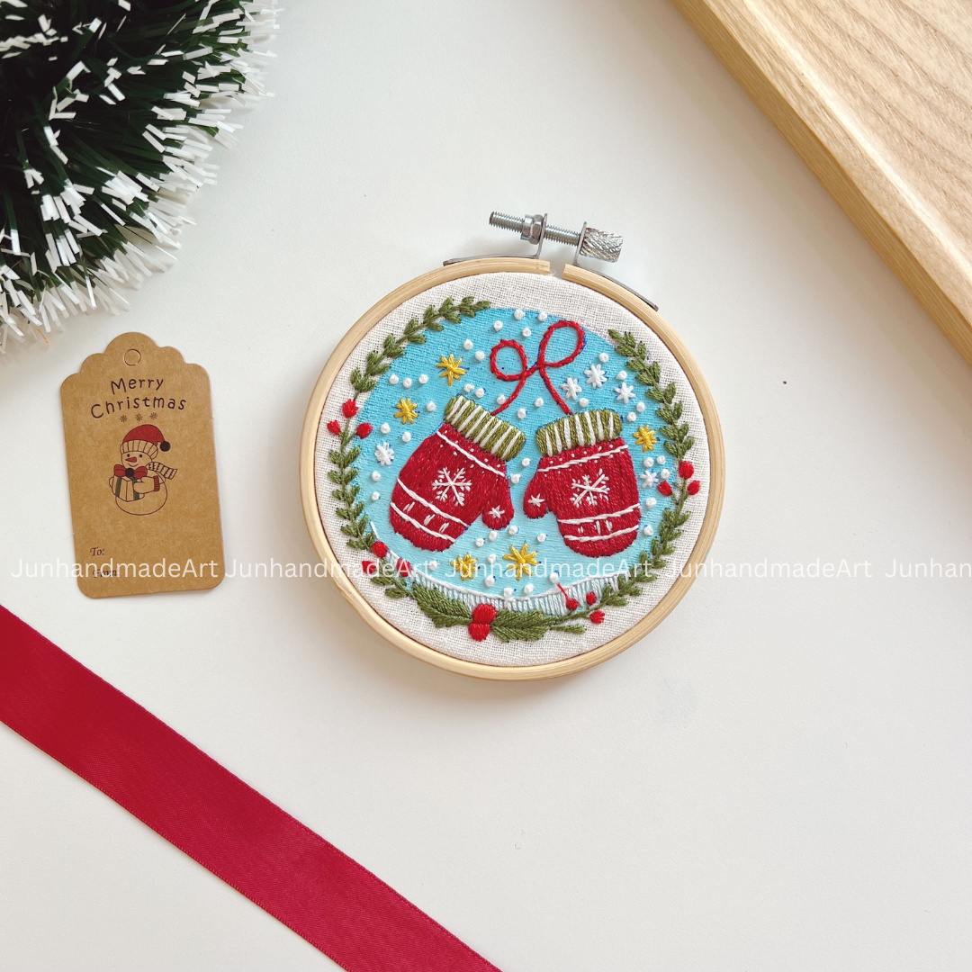 Warm Lovely Gloves Christmas Ornament 10 x 10 cm (4x4 in)