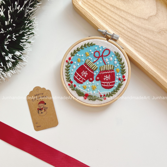 Warm Lovely Gloves Christmas Ornament 10 x 10 cm (4x4 in)