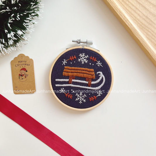 Wooden Sled Christmas Ornament 10 x 10 cm (4x4 in)