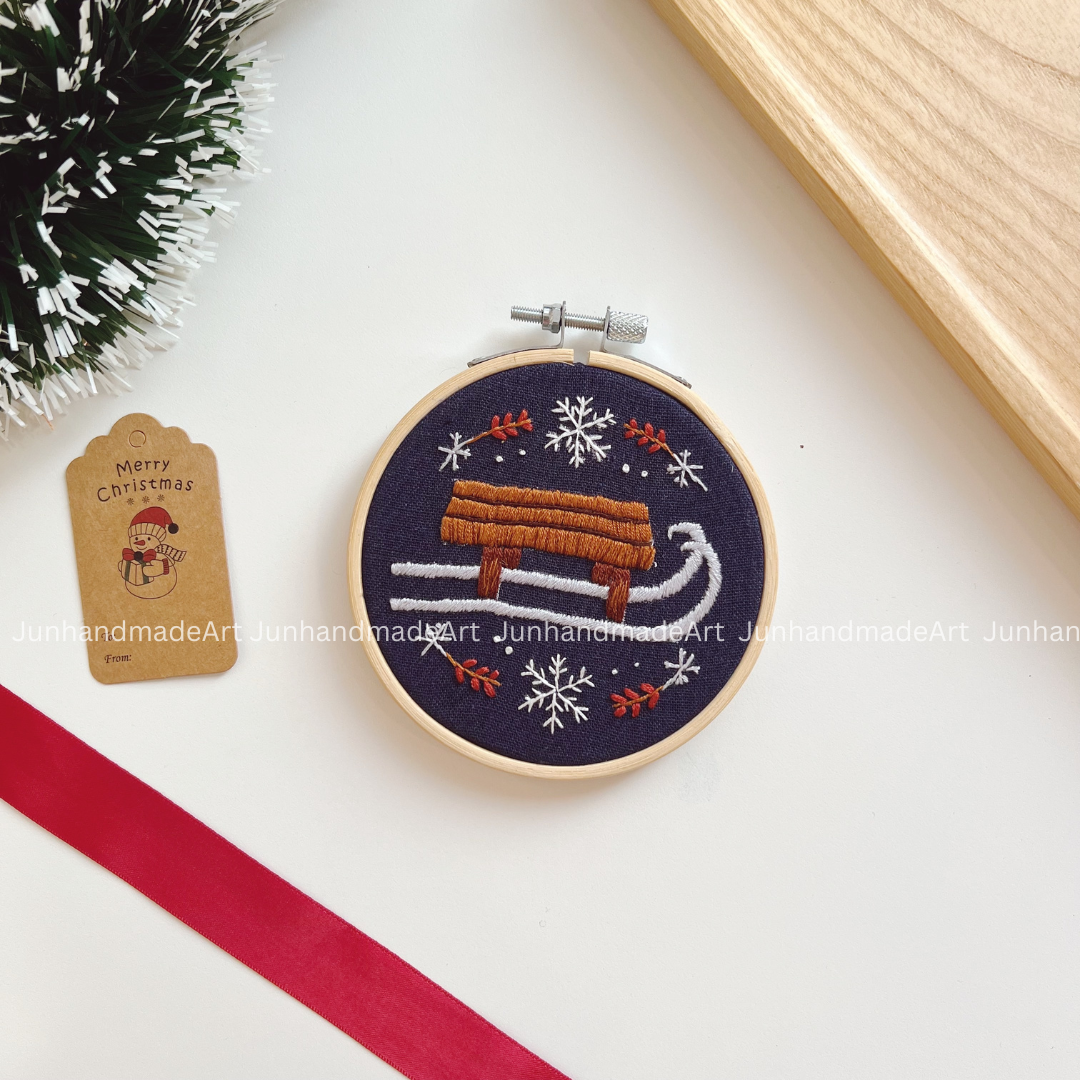 Wooden Sled Christmas Ornament 10 x 10 cm (4x4 in)