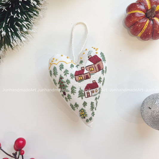 Holiday Atmosphere Christmas Heart Ornament – Hand Embroidered Linen Floral Ornament – Custom Christmas Gift Decoration