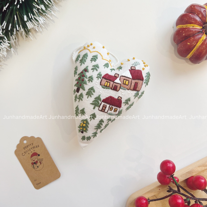 Holiday Atmosphere Christmas Heart Ornament – Hand Embroidered Linen Floral Ornament – Custom Christmas Gift Decoration