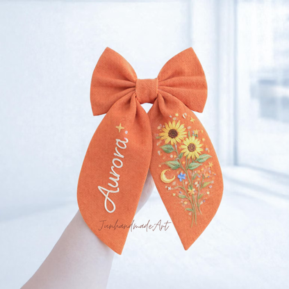 Personalized Linen Hair Bow – Hand Embroidered Flower Bow with Initial – Custom Name Text Bow for Girls, Handmade Hairpin Bow for Girl