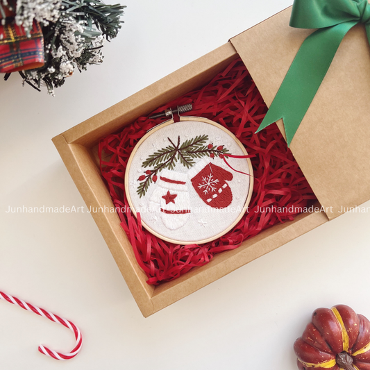 Cozy Gloves Christmas Ornament 10 x 10 cm (4x4 in)