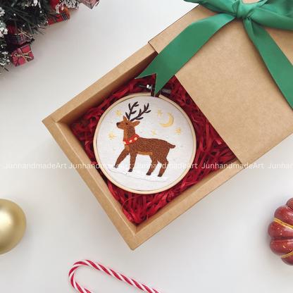 Dreamy Reindeer Christmas Ornament 10 x 10 cm (4x4 in)