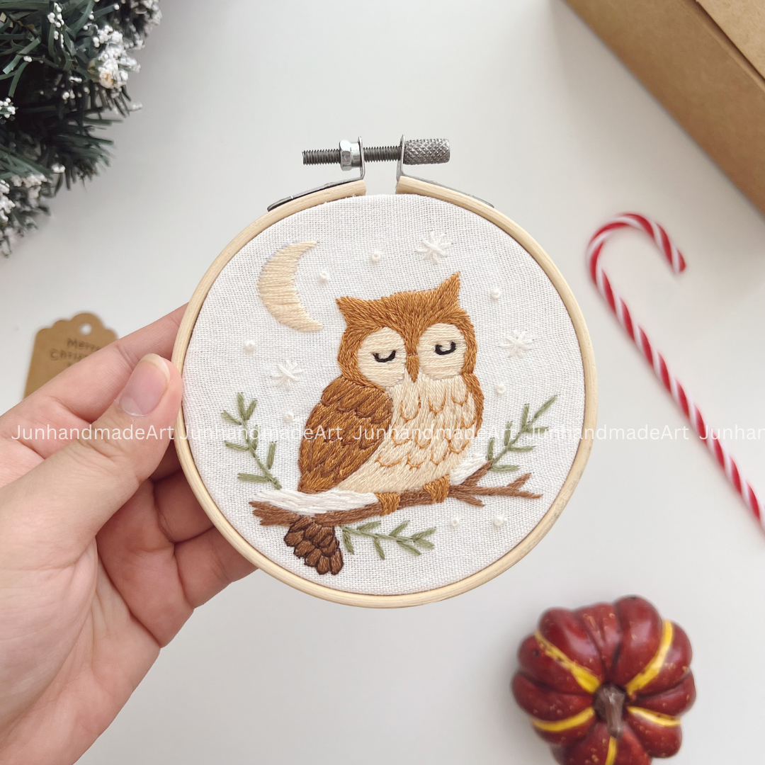 Sleepy Owl Christmas Ornament 10 x 10 cm (4x4 in)