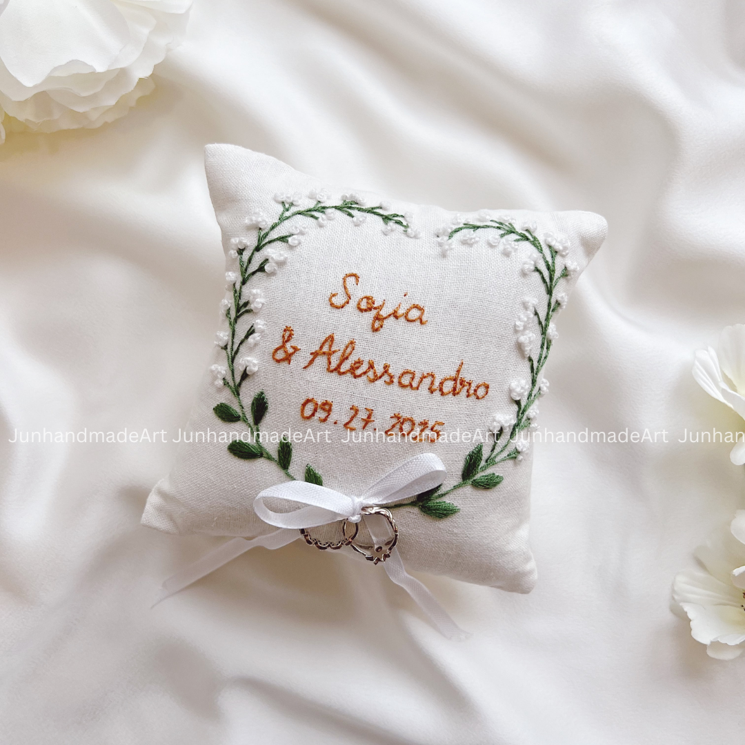 Everlasting Baby Breath Bearer Pillow Linen Wedding Cushion Hand Embroidery Ring Holder Floral Ring Pillow Wedding Gift