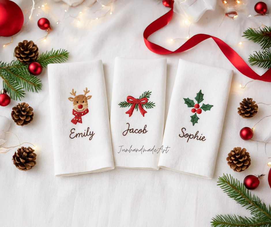 Set 3 Embroidered Linen Christmas Napkins – Christmas Bouquet Design | 100% Linen Cloth Napkins | Christmas, Housewarming, Christmas Gift