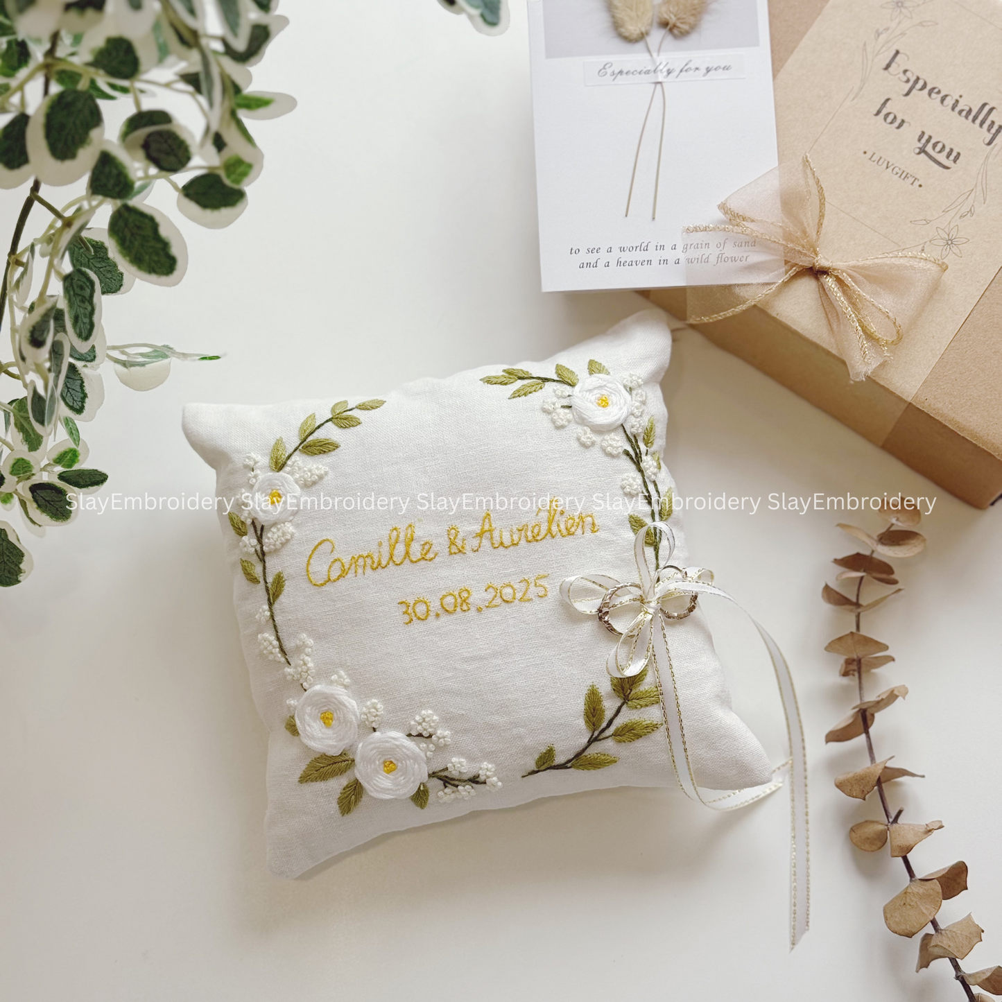 Custom Elegant White Roses Bearer Pillow Linen Wedding Cushion Hand Embroidery Ring Holder Floral Ring Pillow Wedding Gift
