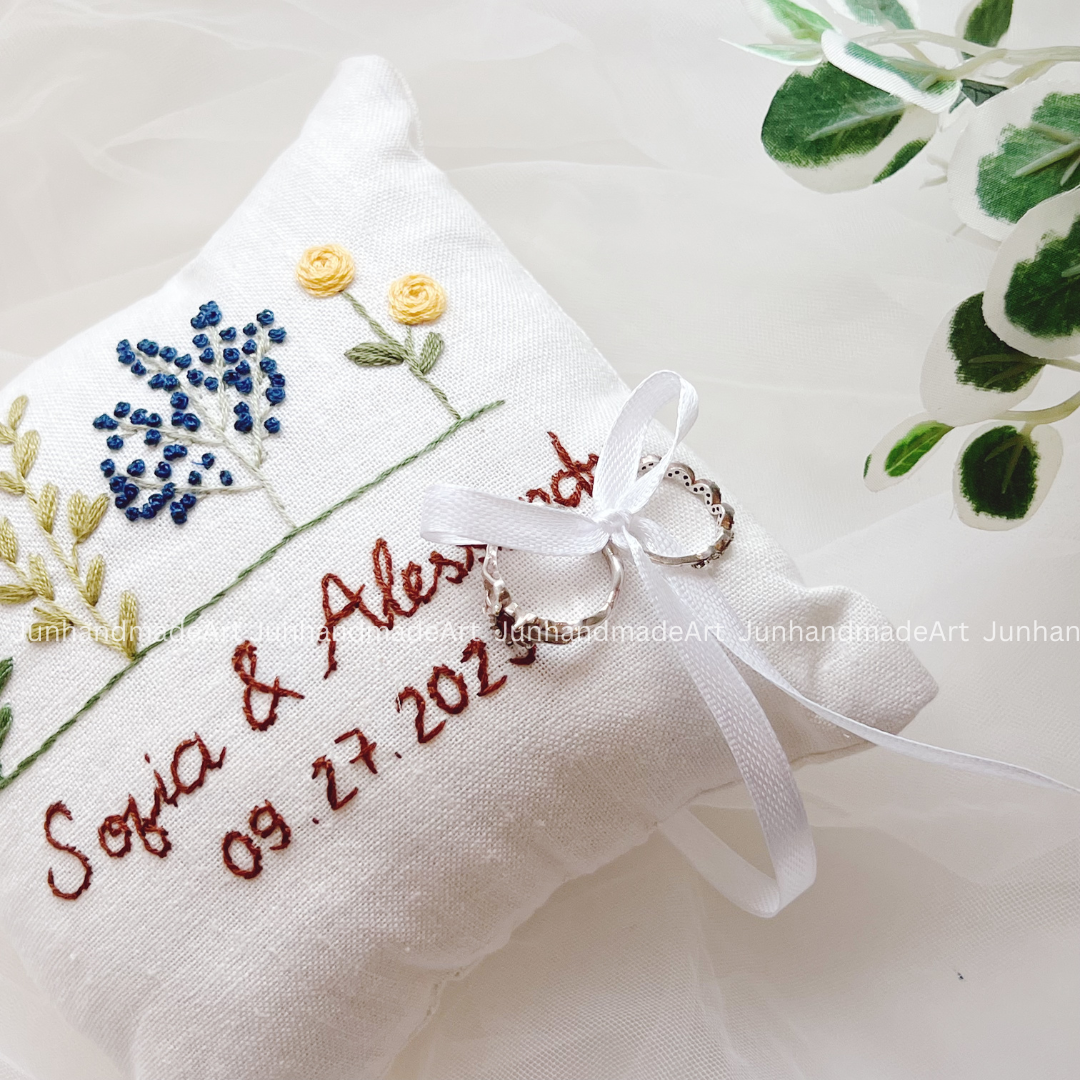 Lovely Dried Flowers Bearer Pillow Linen Wedding Cushion Hand Embroidery Ring Holder Floral Ring Pillow Wedding Gift