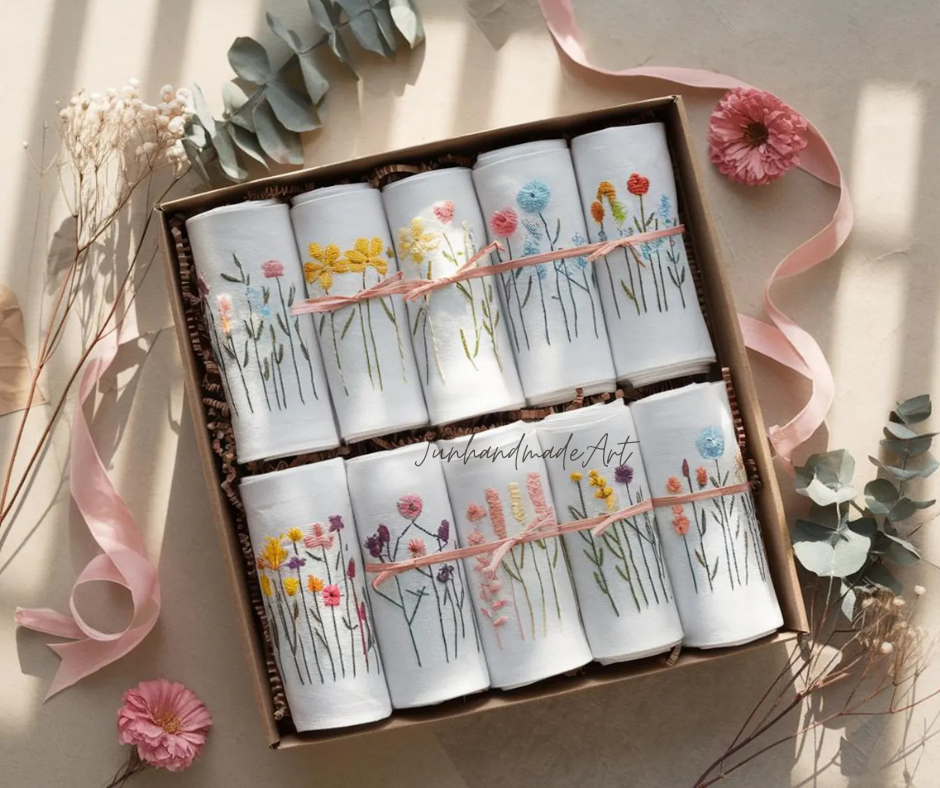 Set 10 Embroidered Linen Napkins – Wildflower Bouquet Design | 100% Linen Cloth Napkins | Wedding, Housewarming, Wedding Gift
