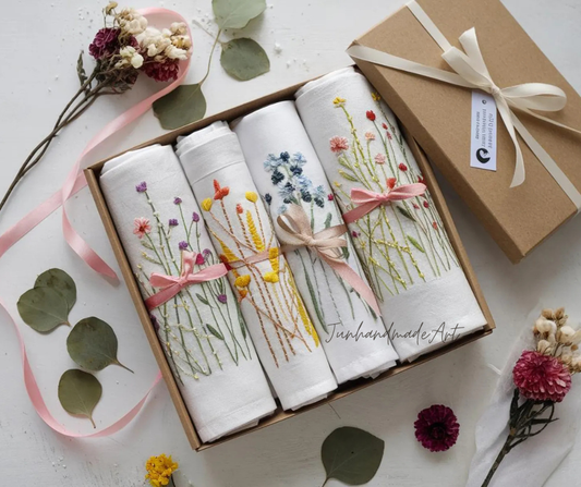 Set 4 Embroidered Linen Napkins – Wildflower Bouquet Design | 100% Linen Cloth Napkins | Wedding, Housewarming, Wedding Gift