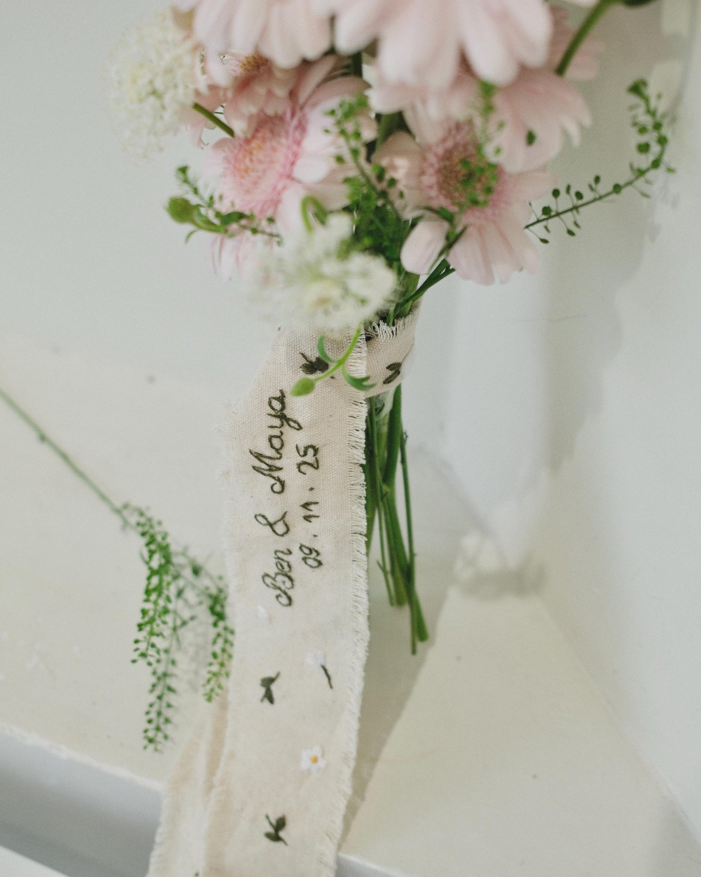 Personalized Embroidered Wedding Ribbon – Custom Linen Tie for Bouquet or Hair, Hand-stitched with Names & Date, Bridal Keepsake Gift