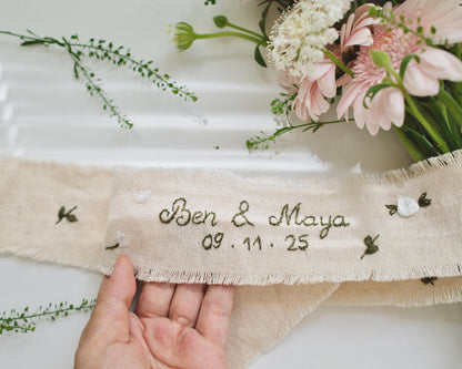 Personalized Embroidered Wedding Ribbon – Custom Linen Tie for Bouquet or Hair, Hand-stitched with Names & Date, Bridal Keepsake Gift