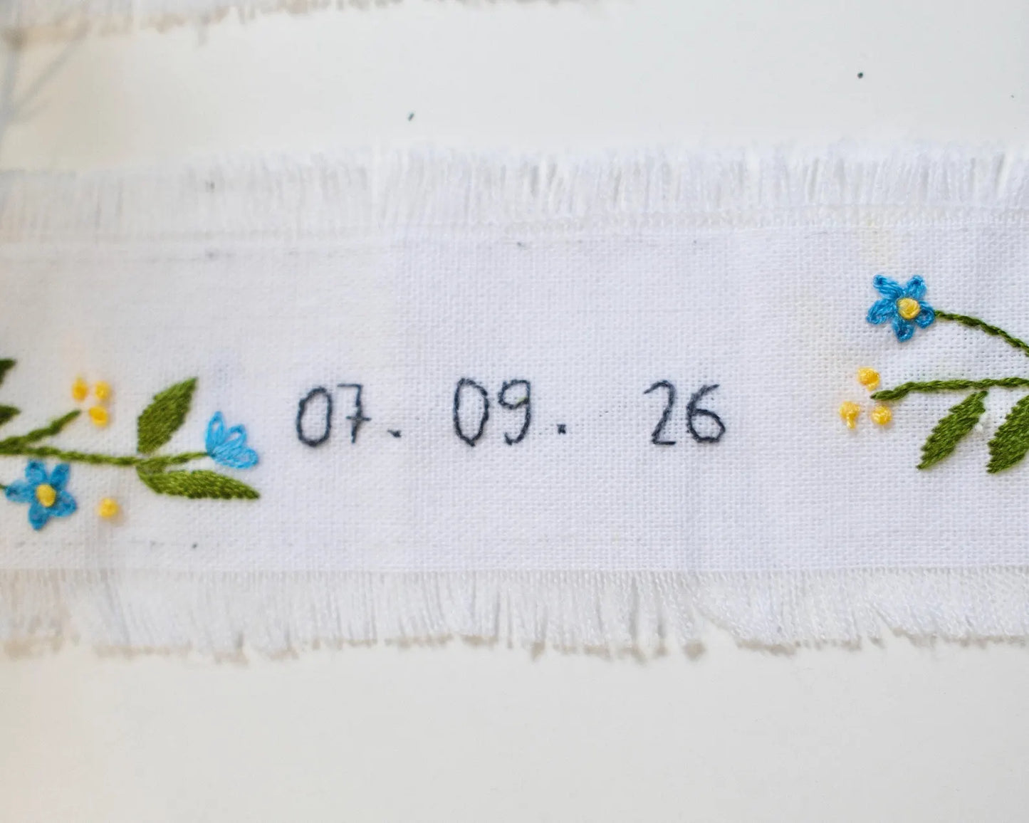 Personalized Embroidered Wedding Ribbon – Custom Linen Tie for Bouquet or Hair, Hand-stitched with Names & Date, Bridal Keepsake Gift