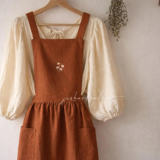 Hand Embroidered Floral Linen Apron, Minimal Wildflower Apron, Handmade Cottagecore Kitchen Apron, Natural Botanical Gift for Her
