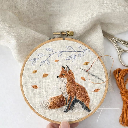 Hand Embroidered Fox Linen Apron, Autumn Woodland Fox Apron, Handmade Cottagecore Kitchen Apron, Cozy Fall Nature Gift for Her