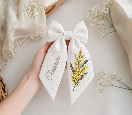 Personalized Tiny Floral Linen Hair Bow – Hand Embroidered Flower Bow with Initial – Custom Name Text Bow for Girls, Handmade Hairpin Bow for Girl