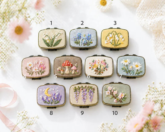 Hand Embroidered Floral Jewelry Box, Personalized Linen Ring Box, Vintage Mini Keepsake Case, Bridesmaid Gift, Wedding Ring Holder