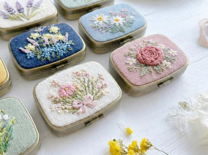 Hand Embroidered Floral Jewelry Box, Personalized Linen Ring Box, Vintage Mini Keepsake Case, Bridesmaid Gift, Wedding Ring Holder