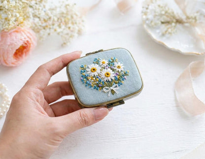 Hand Embroidered Floral Jewelry Box, Personalized Linen Ring Box, Vintage Mini Keepsake Case, Bridesmaid Gift, Wedding Ring Holder