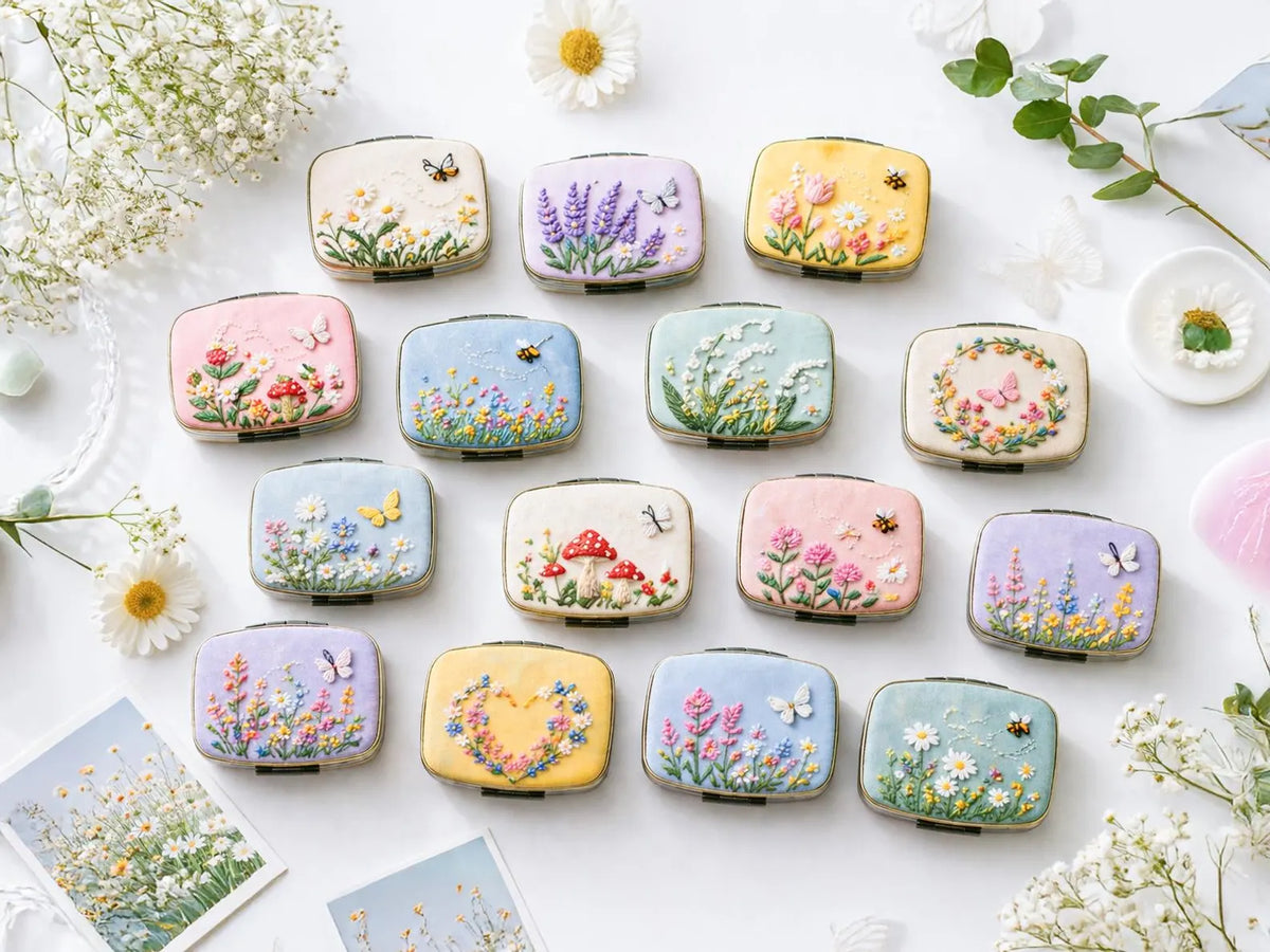 Hand Embroidered Floral Jewelry Box, Personalized Linen Ring Box, Vintage Mini Keepsake Case, Bridesmaid Gift, Wedding Ring Holder