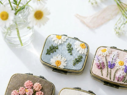 Hand Embroidered Floral Jewelry Box, Personalized Linen Ring Box, Vintage Mini Keepsake Case, Bridesmaid Gift, Wedding Ring Holder