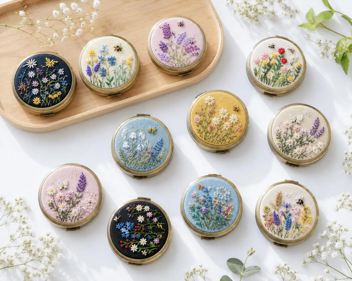 Hand Embroidered Floral Jewelry Box, Personalized Linen Ring Box, Vintage Mini Keepsake Case, Bridesmaid Gift, Wedding Ring Holder