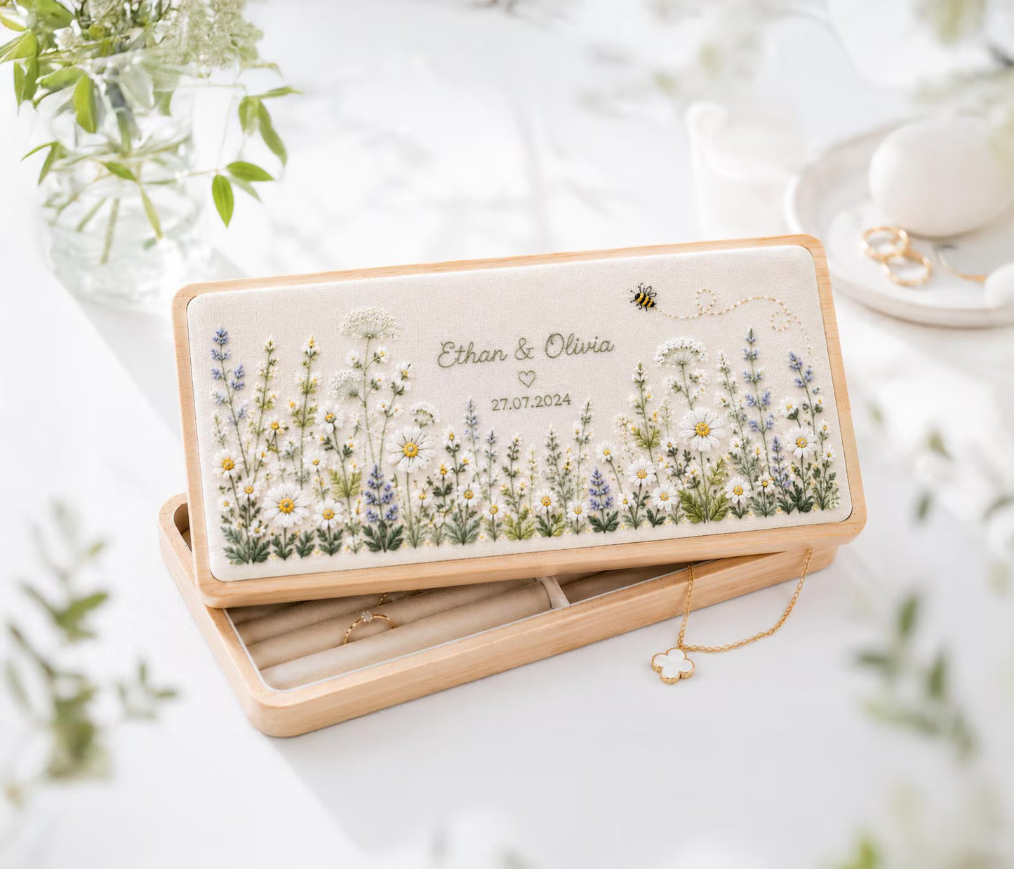 Hand Embroidered Wildflower Wooden Jewelry Box, Personalized Linen Ring Box, Vintage Wooden Keepsake Case, Bridesmaid Gift, Wedding Ring Holder