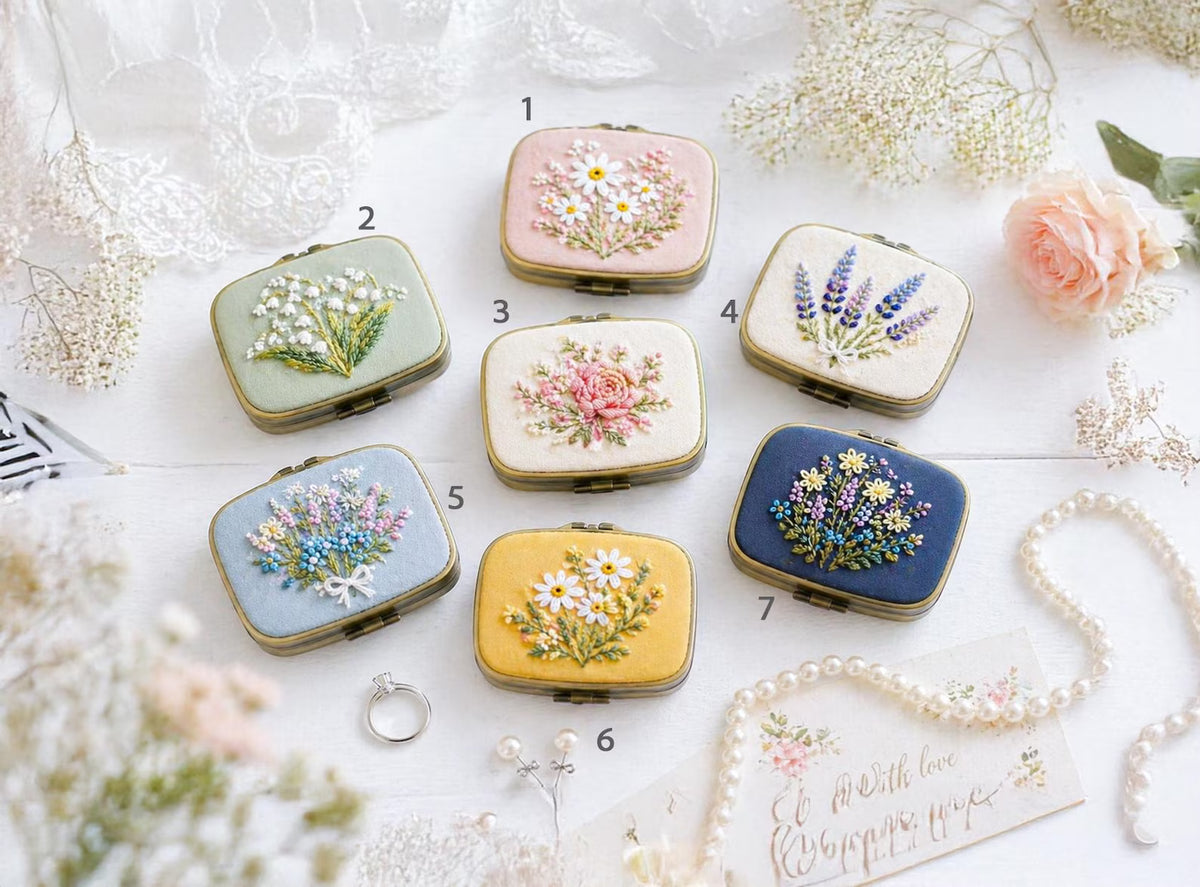 Hand Embroidered Floral Jewelry Box, Personalized Linen Ring Box, Vintage Mini Keepsake Case, Bridesmaid Gift, Wedding Ring Holder