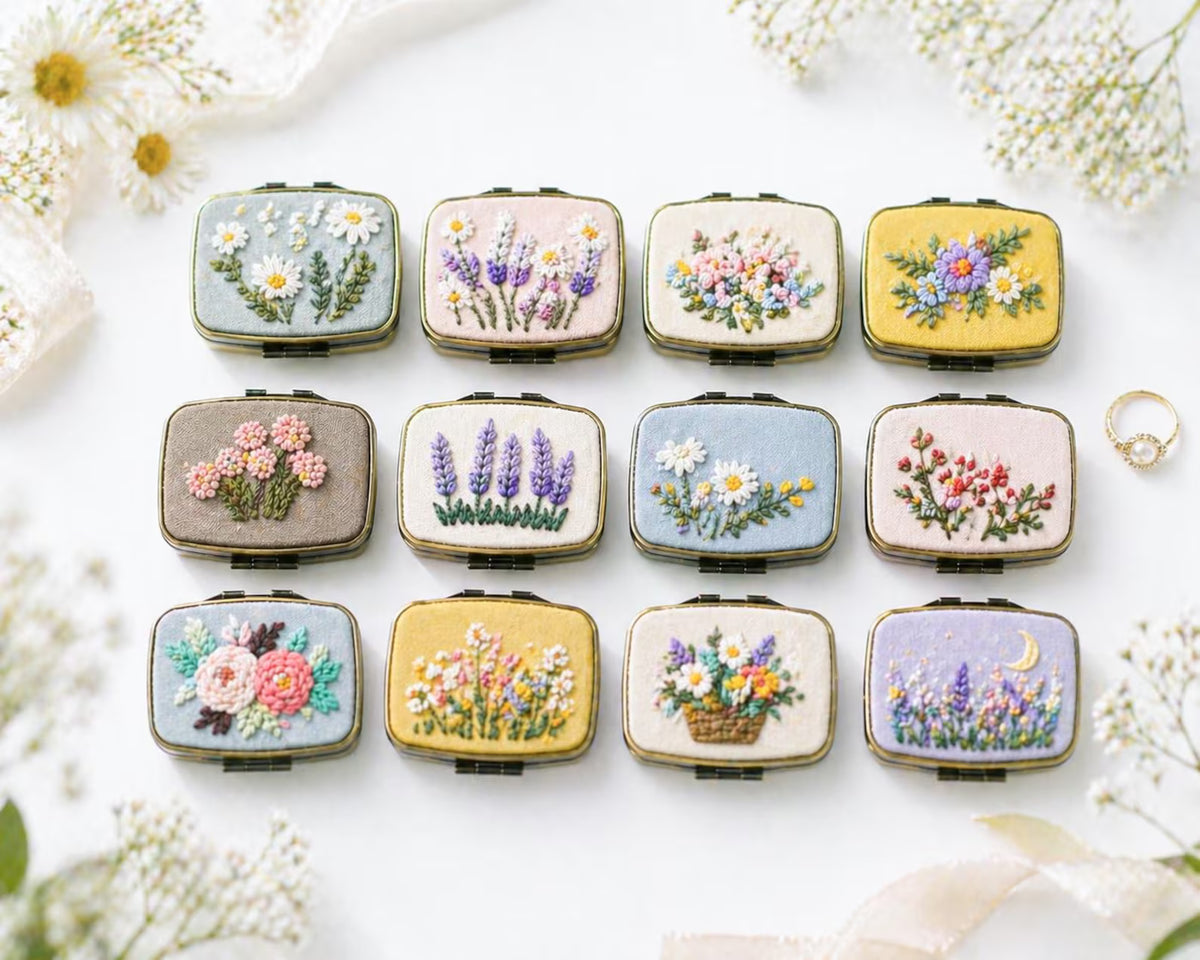 Hand Embroidered Floral Jewelry Box, Personalized Linen Ring Box, Vintage Mini Keepsake Case, Bridesmaid Gift, Wedding Ring Holder