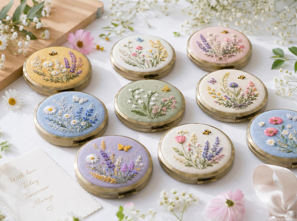 Hand Embroidered Floral Jewelry Box, Personalized Linen Ring Box, Vintage Mini Keepsake Case, Bridesmaid Gift, Wedding Ring Holder