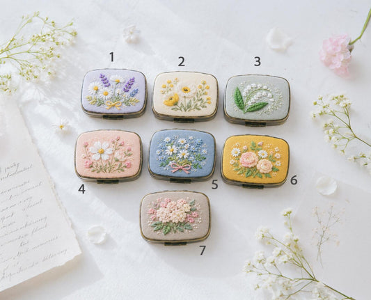 Hand Embroidered Floral Jewelry Box, Personalized Linen Ring Box, Vintage Mini Keepsake Case, Bridesmaid Gift, Wedding Ring Holder