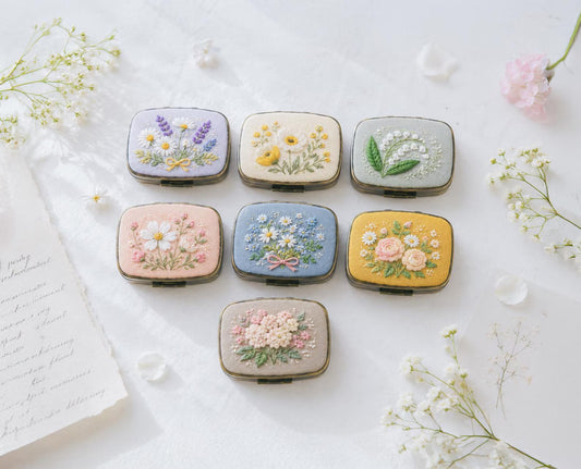 Hand Embroidered Floral Jewelry Box, Personalized Linen Ring Box, Vintage Mini Keepsake Case, Bridesmaid Gift, Wedding Ring Holder